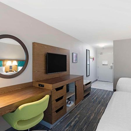 Hampton Inn Fort Collins Kültér fotó