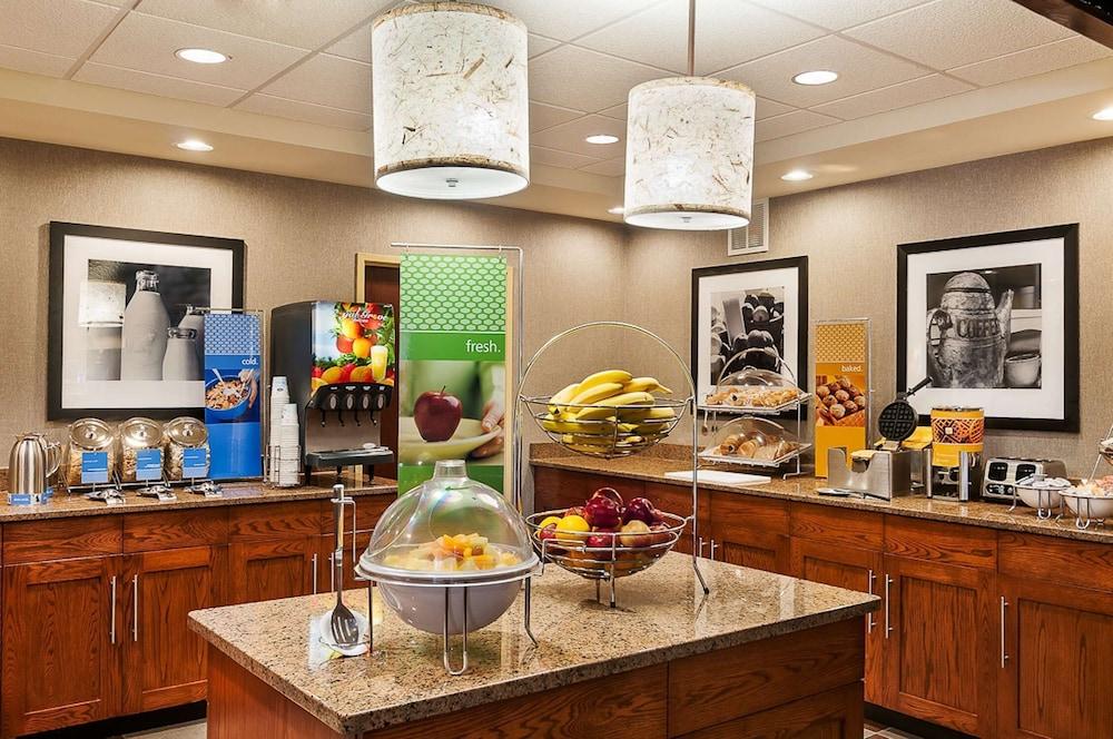 Hampton Inn Fort Collins Kültér fotó
